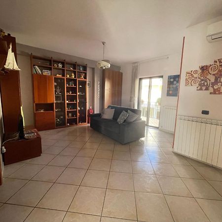 Apartament La Casa Di Pedro Santa Maria Capua Vetere Zewnętrze zdjęcie