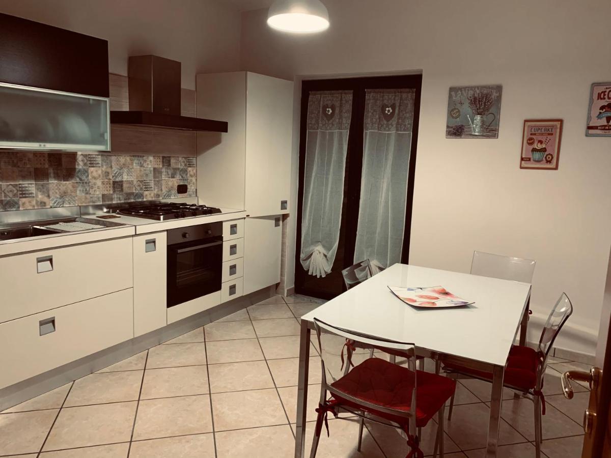 Apartament La Casa Di Pedro Santa Maria Capua Vetere Zewnętrze zdjęcie